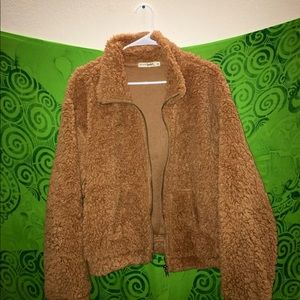 Live to be spoiled • Jacket